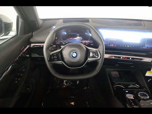 2025 BMW i5 xDrive40