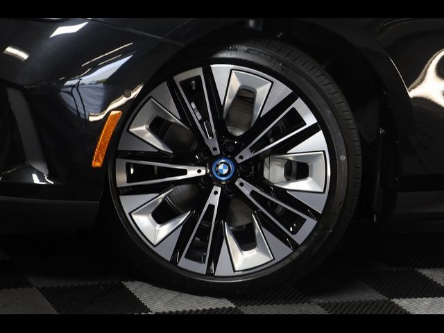 2025 BMW i5 xDrive40