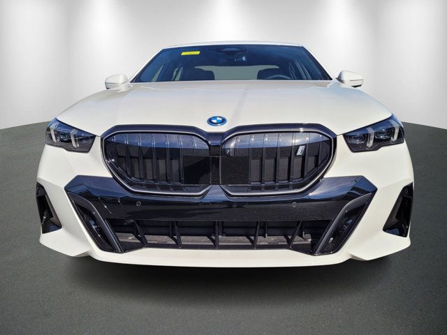 2025 BMW i5 xDrive40