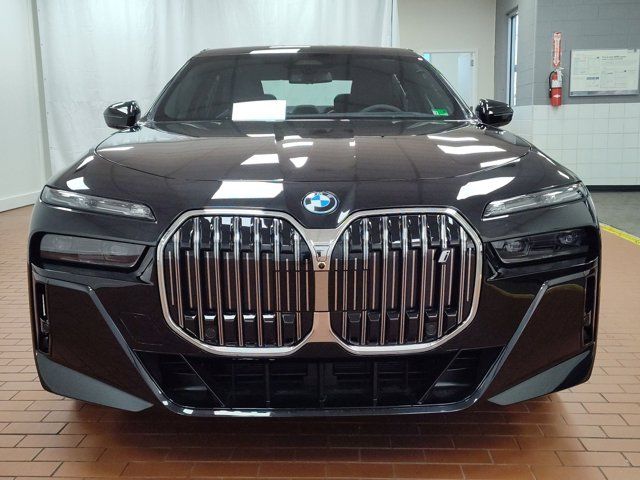 2025 BMW i7 xDrive60