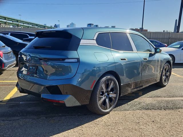 2025 BMW iX xDrive50