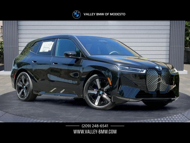 2025 BMW iX M60