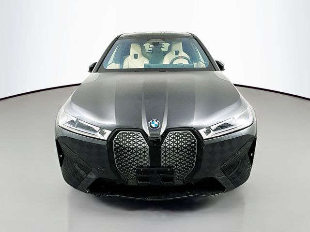 2025 BMW iX M60