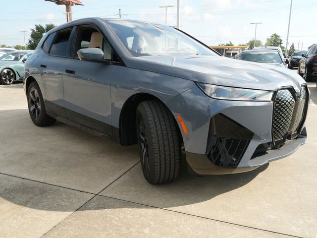 2025 BMW iX xDrive50