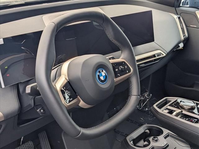 2025 BMW iX xDrive50