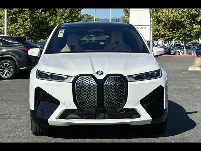 2025 BMW iX xDrive50