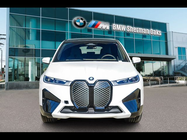 2025 BMW iX xDrive50