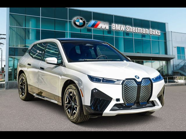 2025 BMW iX xDrive50