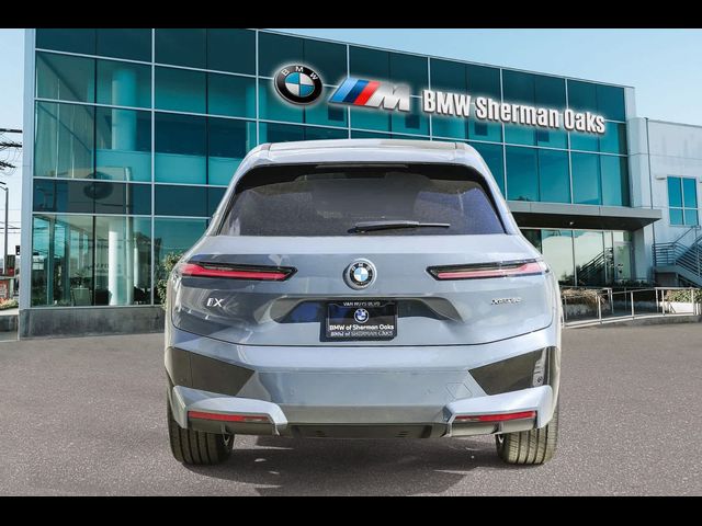 2025 BMW iX xDrive50