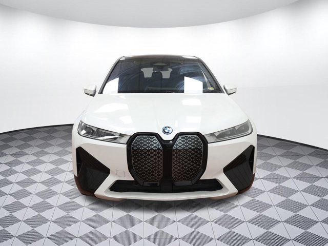 2025 BMW iX xDrive50