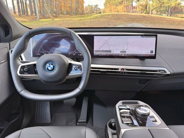 2025 BMW iX xDrive50