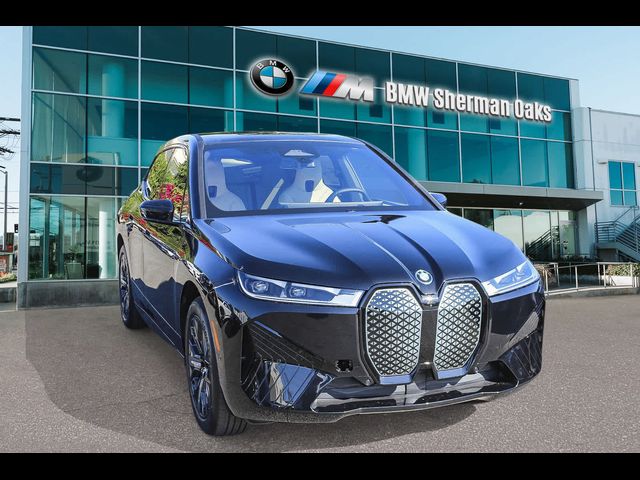 2025 BMW iX xDrive50