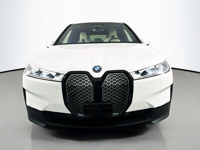 2025 BMW iX xDrive50