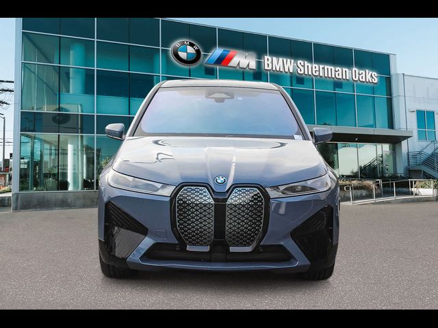 2025 BMW iX xDrive50