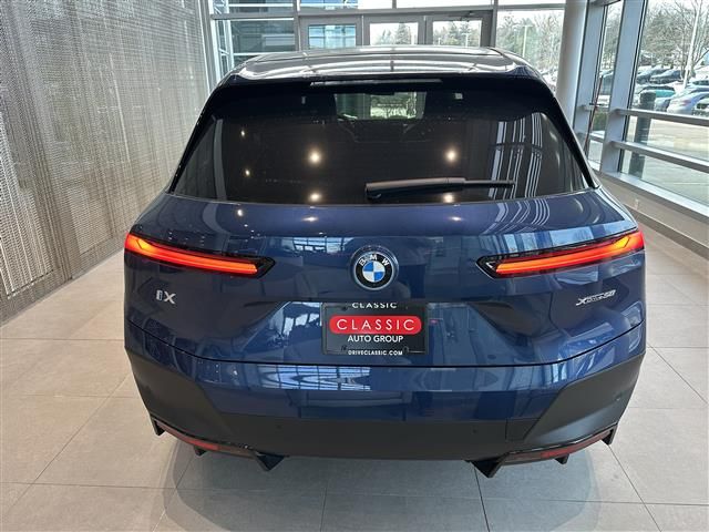 2025 BMW iX xDrive50