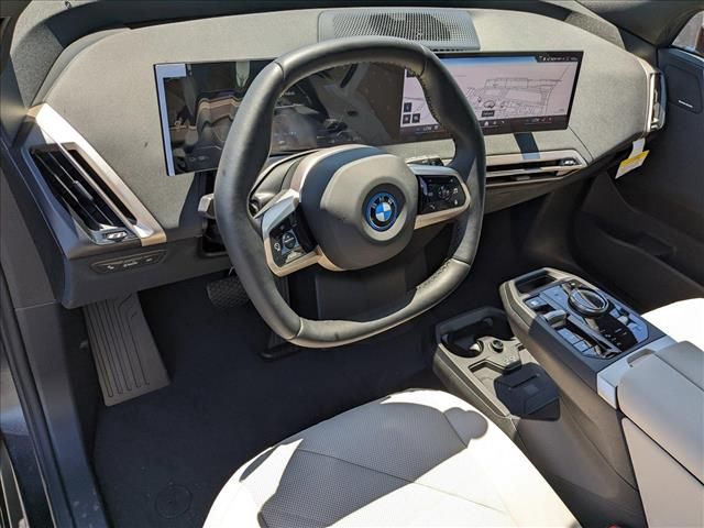 2025 BMW iX xDrive50