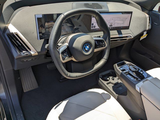 2025 BMW iX xDrive50