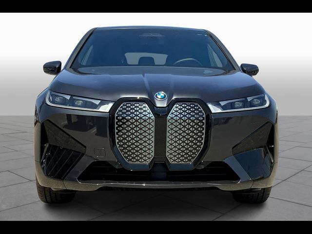 2025 BMW iX xDrive50