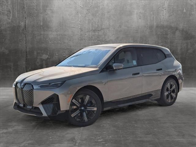 2025 BMW iX xDrive50