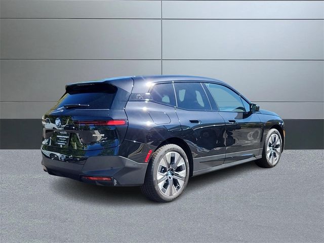 2025 BMW iX xDrive50