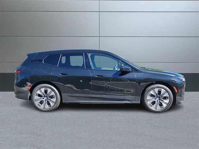 2025 BMW iX xDrive50