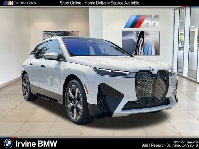 2025 BMW iX xDrive50