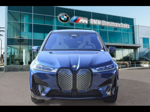 2025 BMW iX xDrive50