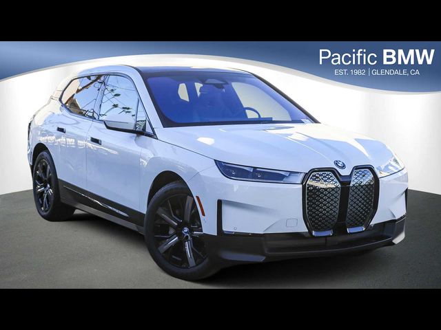 2025 BMW iX xDrive50