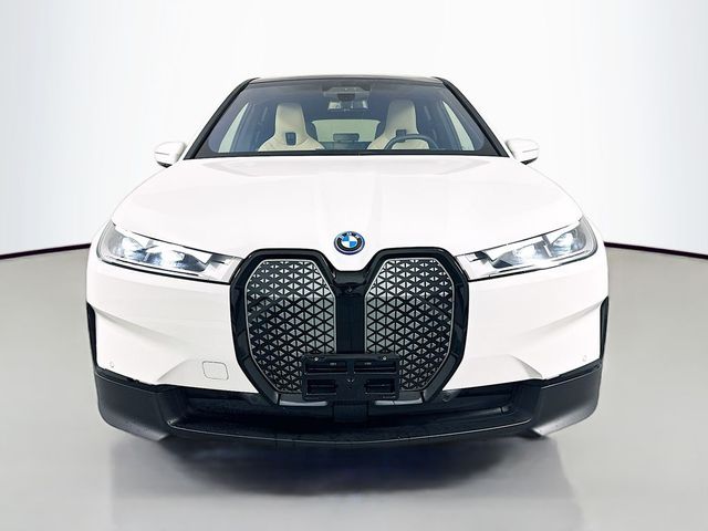 2025 BMW iX xDrive50