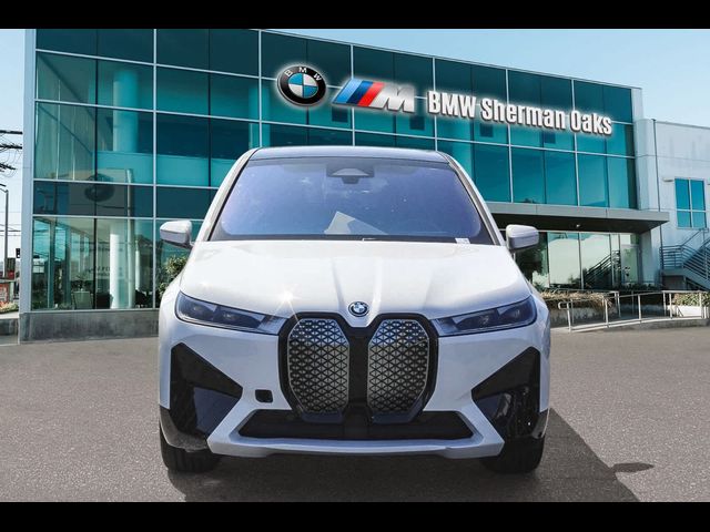 2025 BMW iX xDrive50