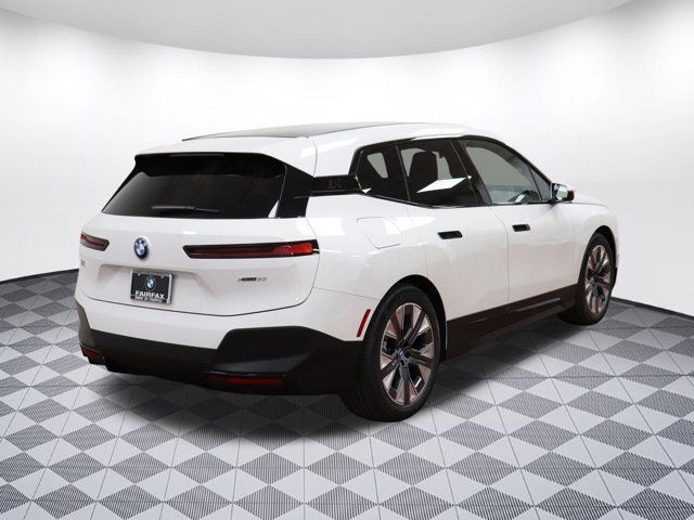 2025 BMW iX xDrive50