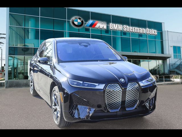 2025 BMW iX xDrive50