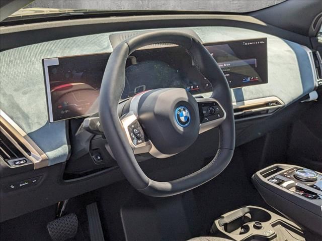 2025 BMW iX xDrive50