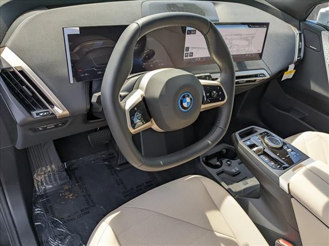 2025 BMW iX xDrive50