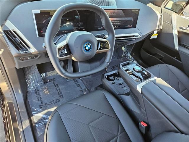 2025 BMW iX xDrive50