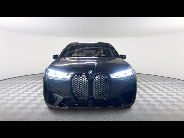 2025 BMW iX xDrive50