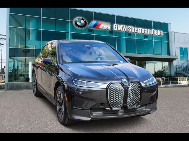 2025 BMW iX xDrive50