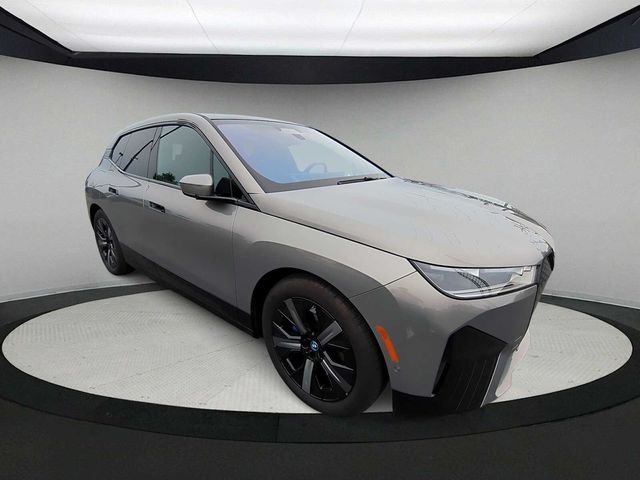 2025 BMW iX xDrive50