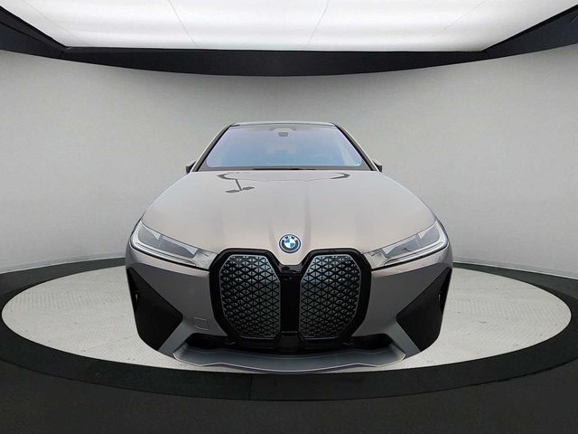 2025 BMW iX xDrive50