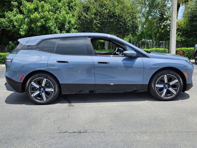 2025 BMW iX xDrive50