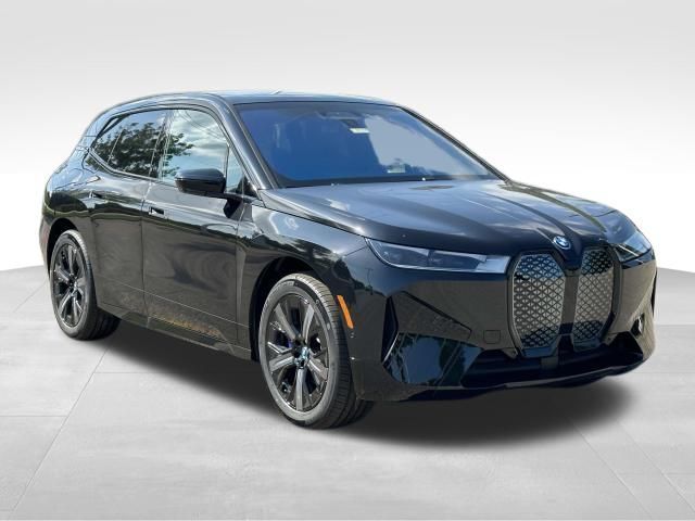 2025 BMW iX xDrive50