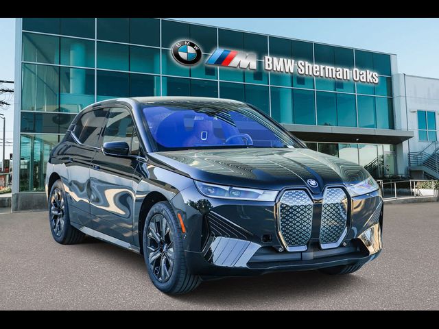 2025 BMW iX xDrive50