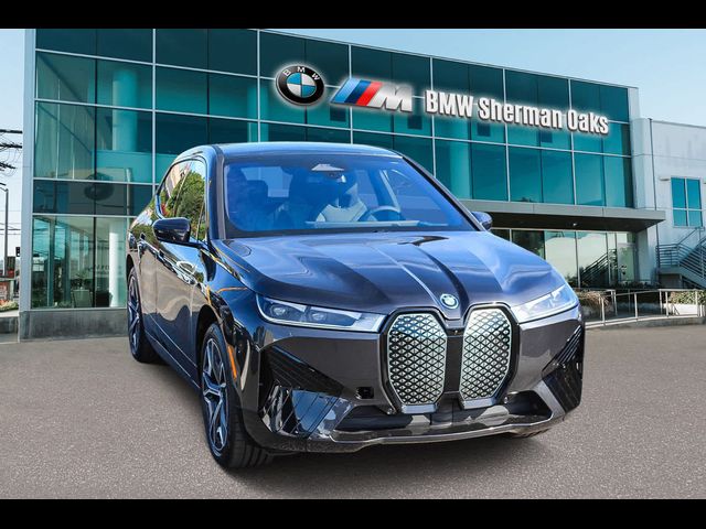 2025 BMW iX xDrive50