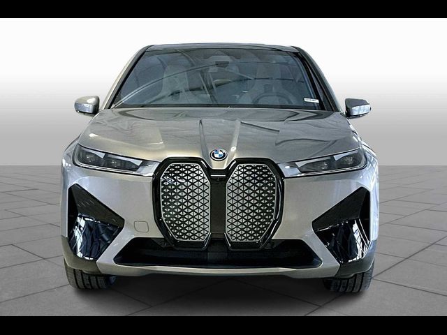 2025 BMW iX xDrive50