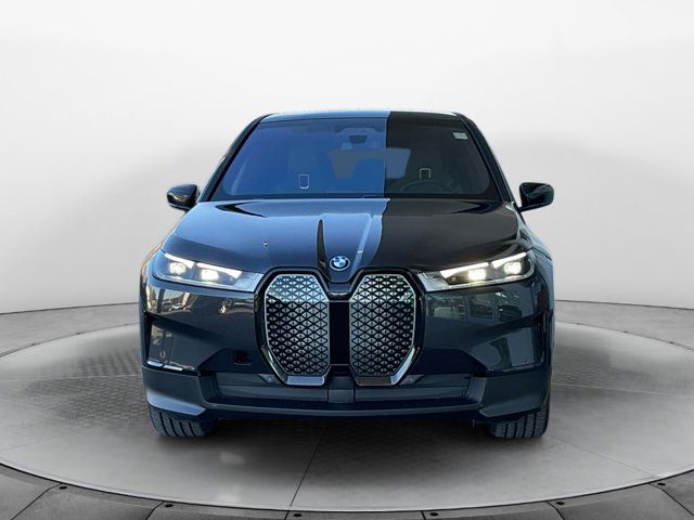 2025 BMW iX xDrive50