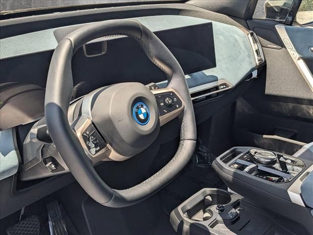 2025 BMW iX xDrive50