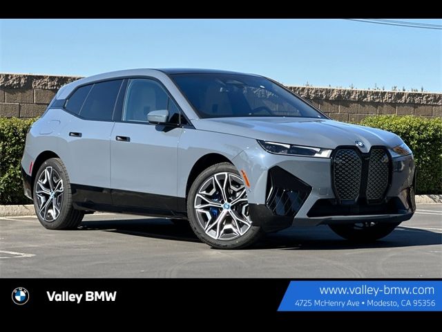 2025 BMW iX xDrive50