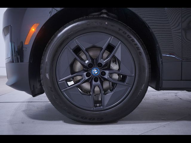 2025 BMW iX xDrive50