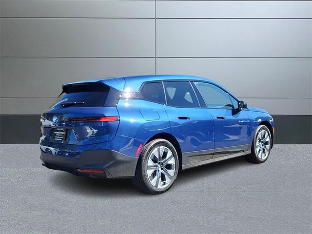 2025 BMW iX xDrive50