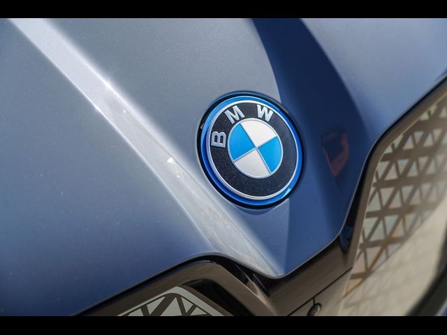 2025 BMW iX xDrive50